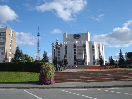 Драматический театр